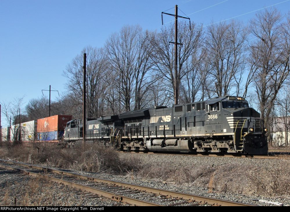 NS 3666 leads 24Z